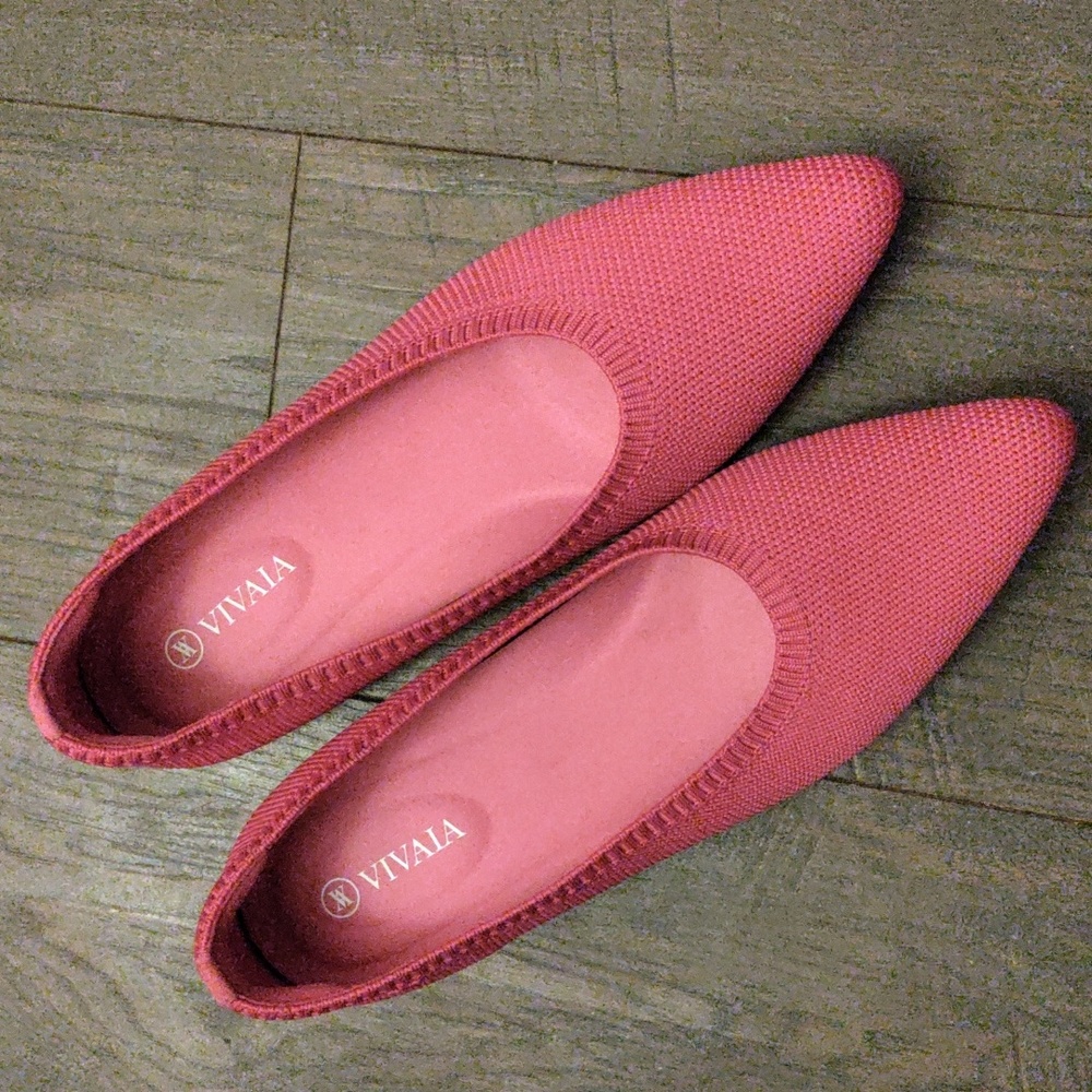 VIVAIA Pointed Toe Flats